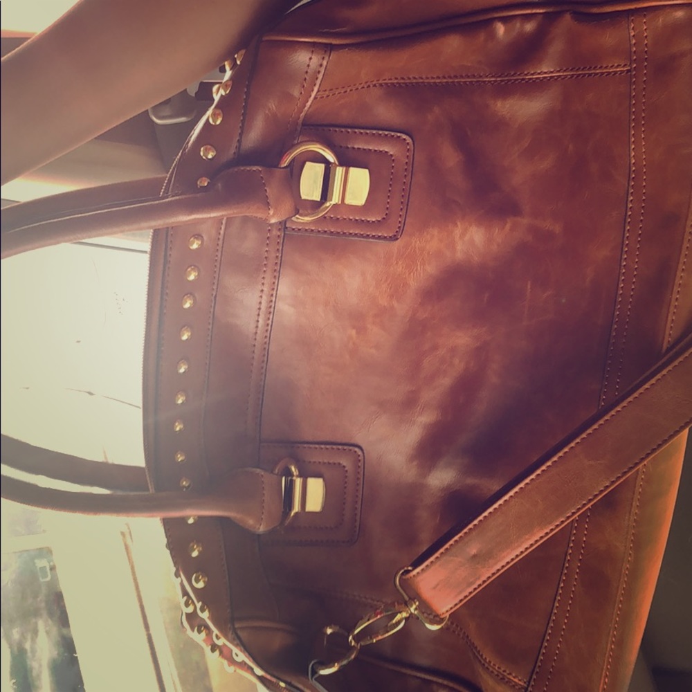 Cross body leather bag